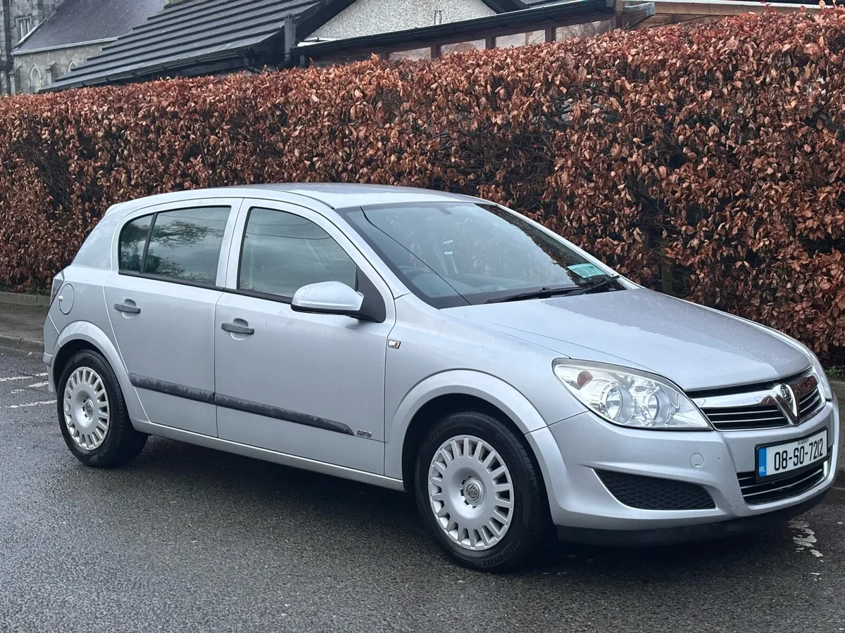 Vauxhall Astra Life 1.3 Diesel 5dr - Image 2