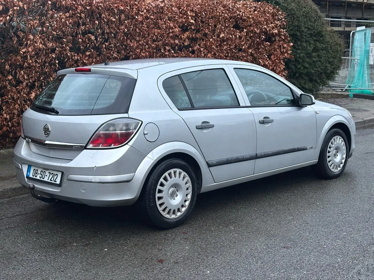 Vauxhall Astra Life 1.3 Diesel 5dr - Image 4