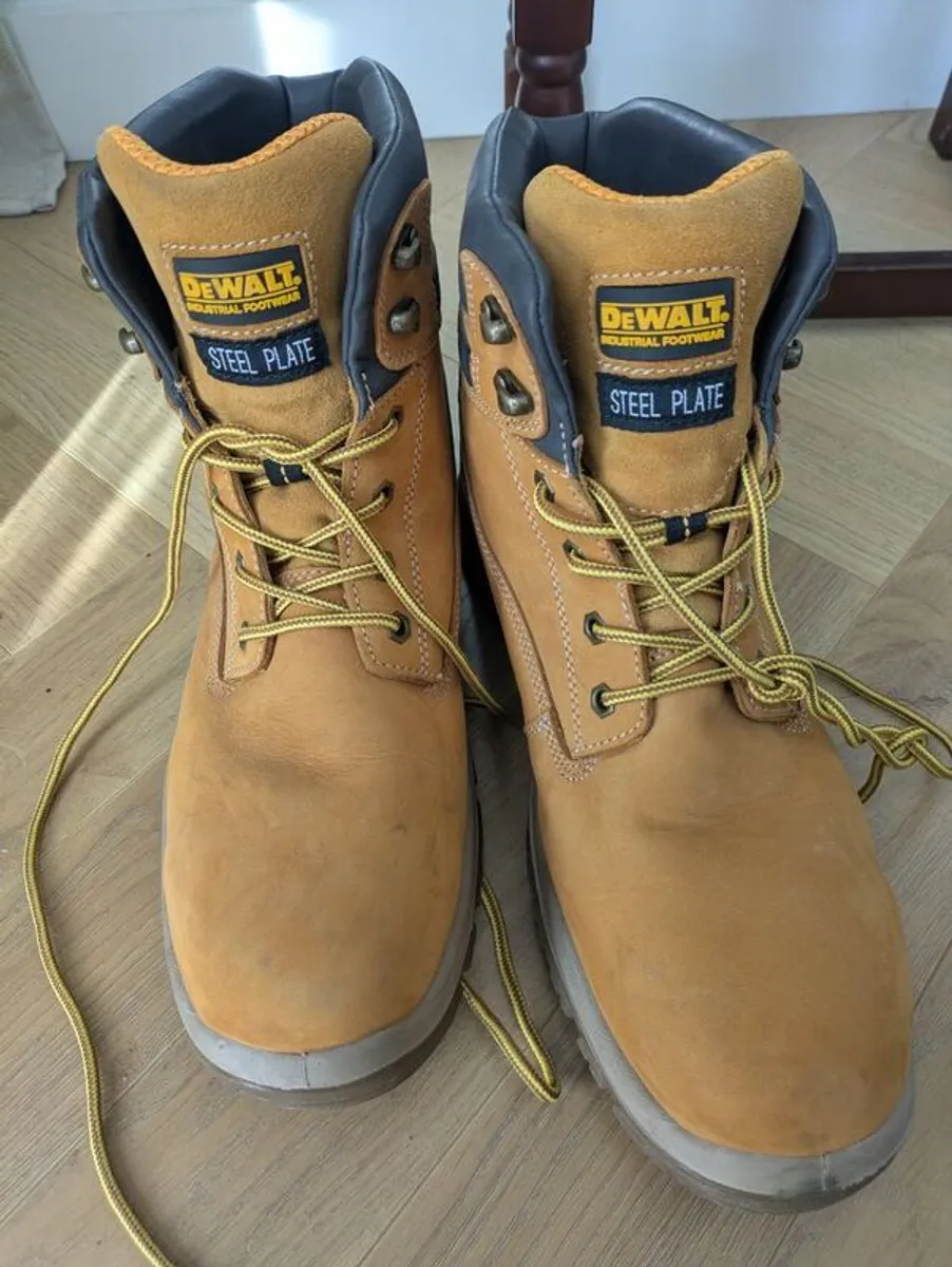 DeWalt Steel Toe Cap Boots UK 12 Eu46 - Image 1