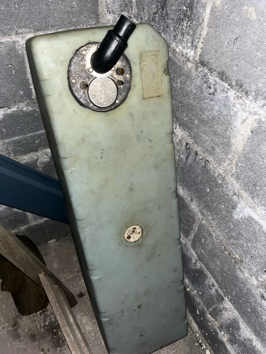 110 litre fuel tank - Image 2