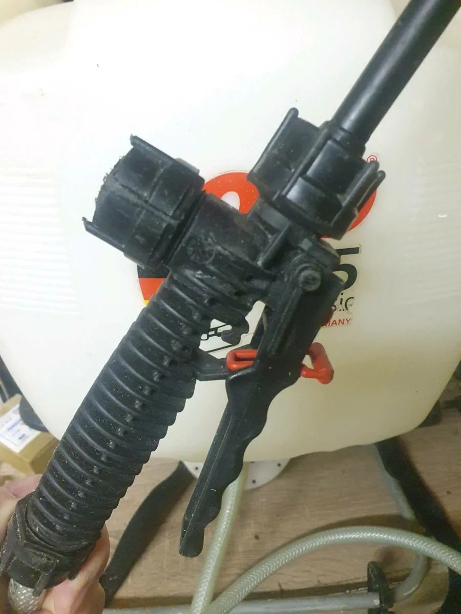Back pack sprayer - Image 3