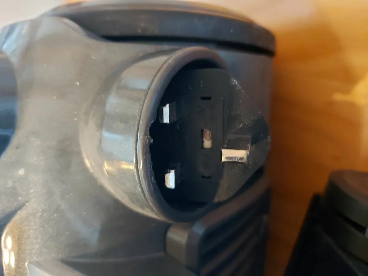 BUSH Bagless Vacuum Cleaner VCS35B15K0D-70 - Image 4