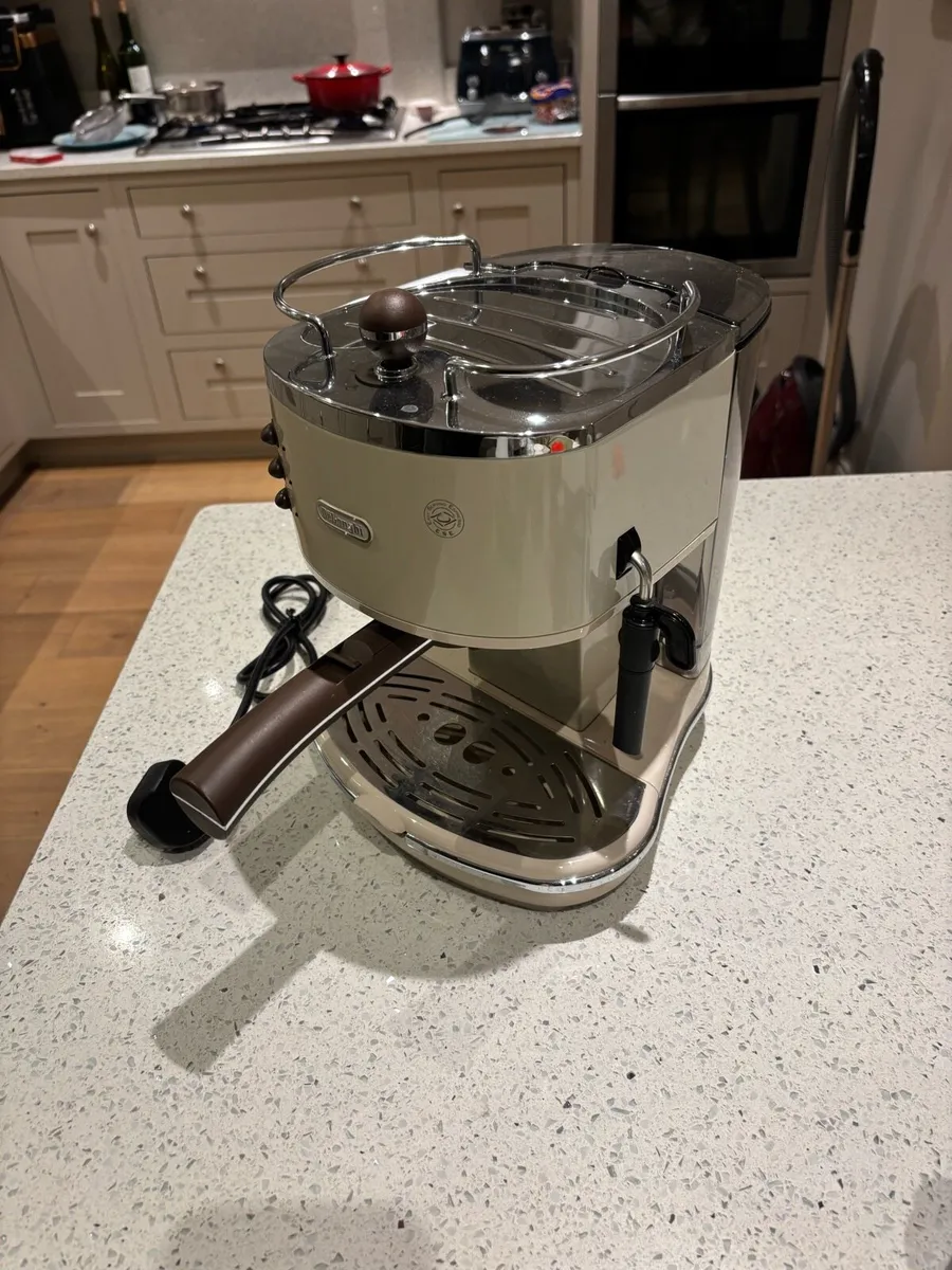 De’longhi coffee machine - Image 3