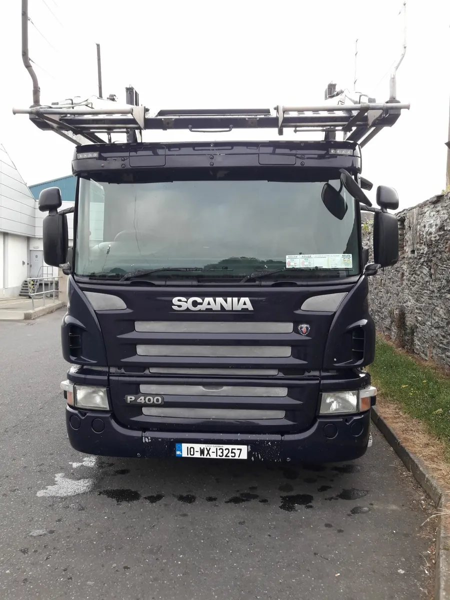 Scania P400 Car Transporter - Image 1