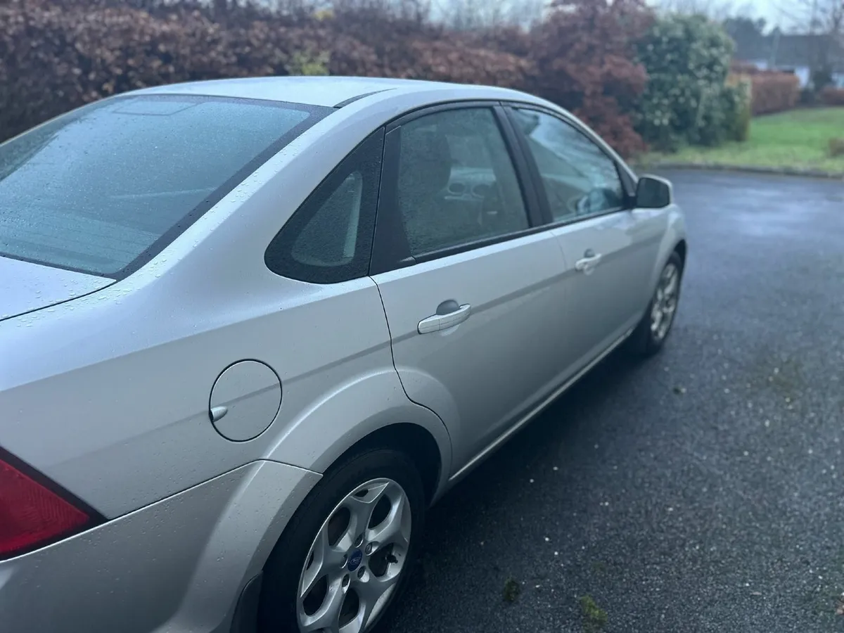 Ford Focus 2011 - Image 4