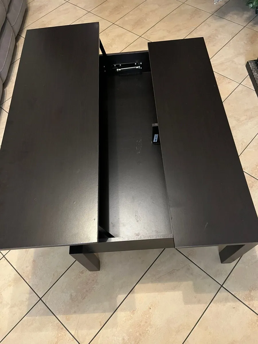 Sitting room table - Image 1