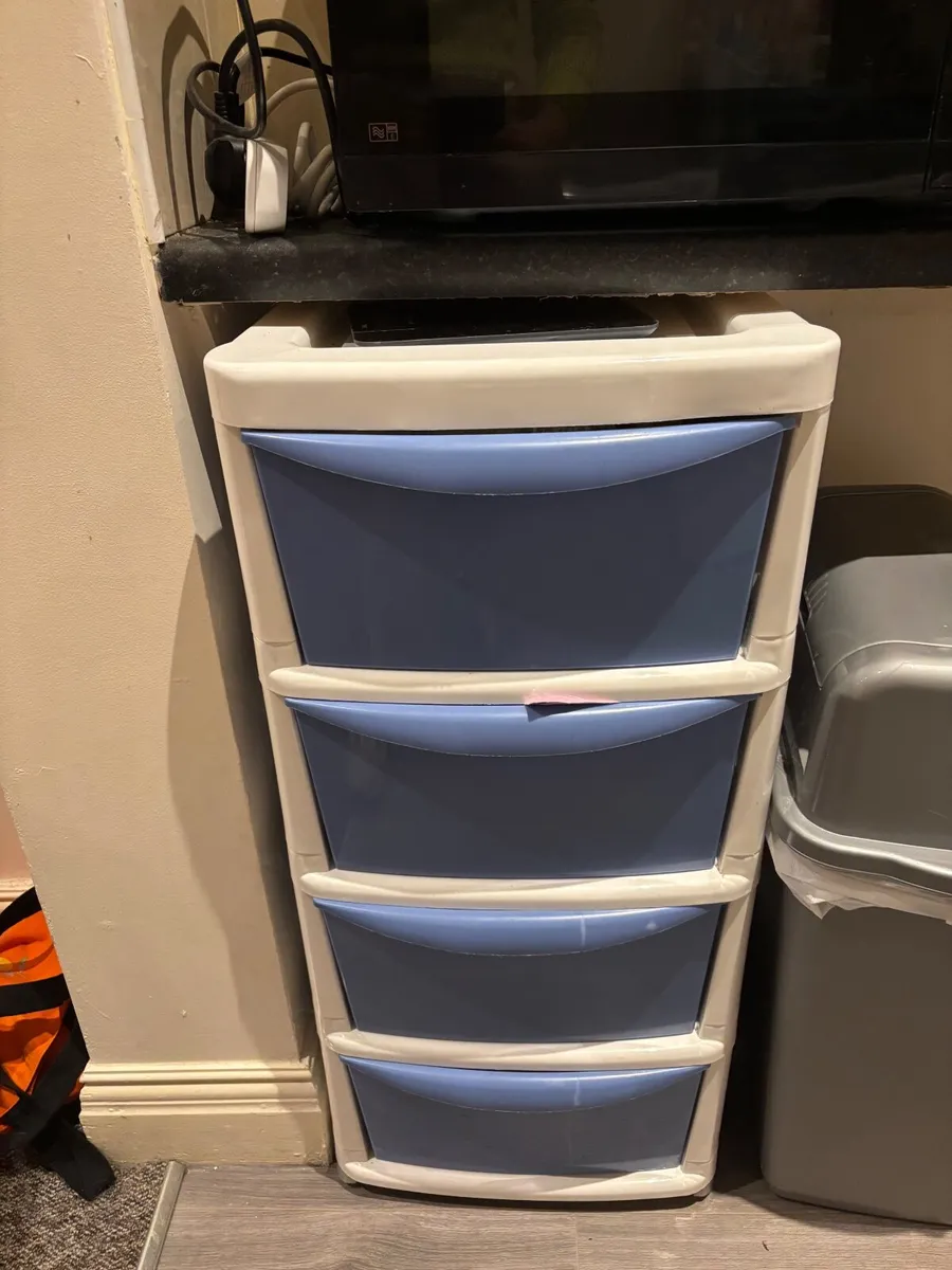 Plastic Storage Drawer Unit