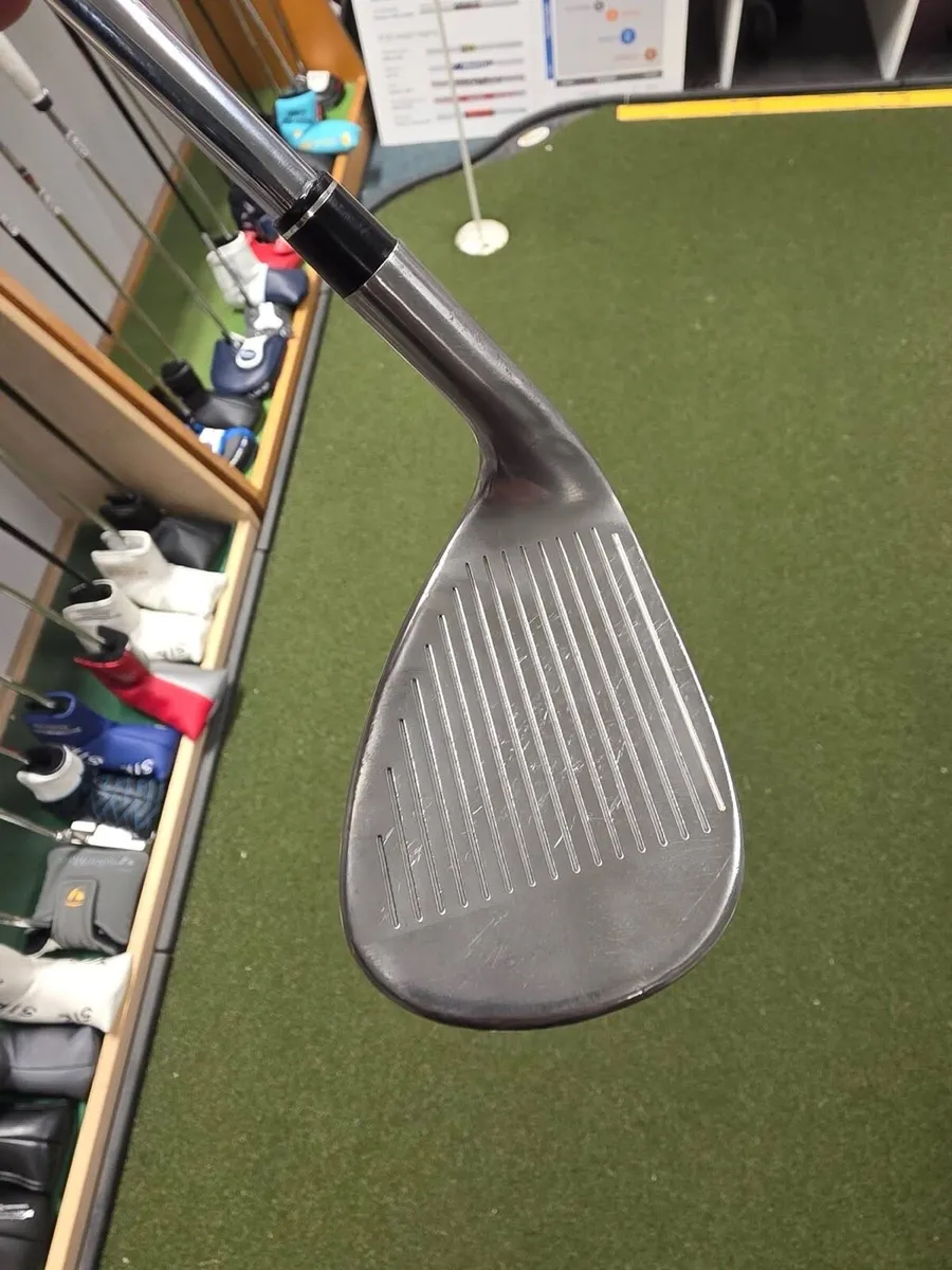 Taylormade Sim2 Max Sand Wedge - Image 3