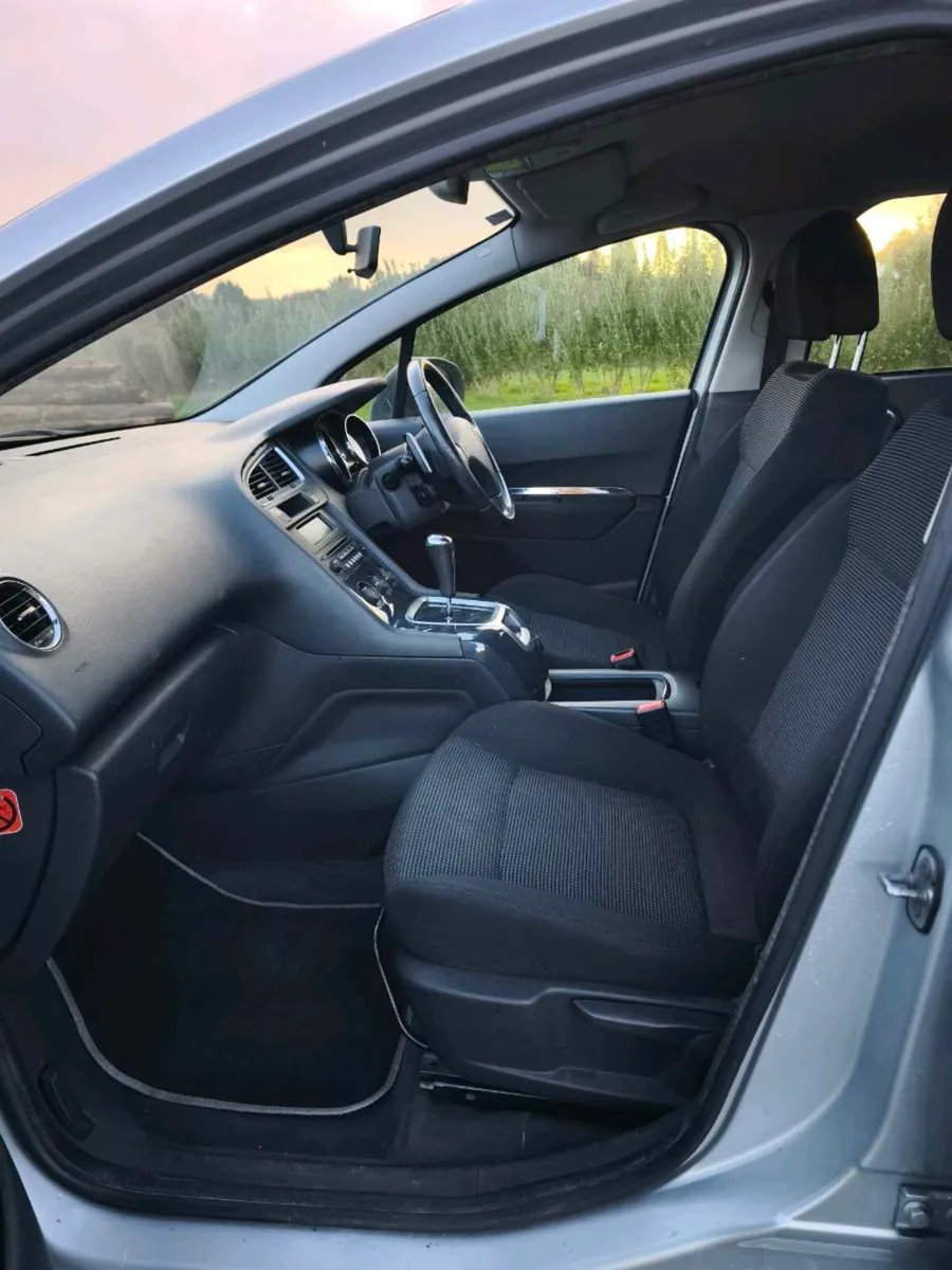 Peugeot 5008 2010 7Seater - Image 3