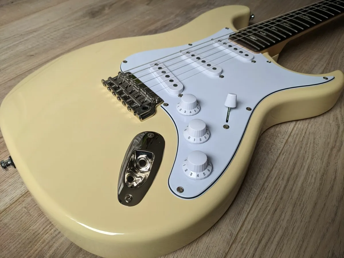 PRS Silver Sky SE - Image 2