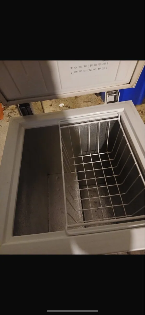 Chest Freezer - Image 2