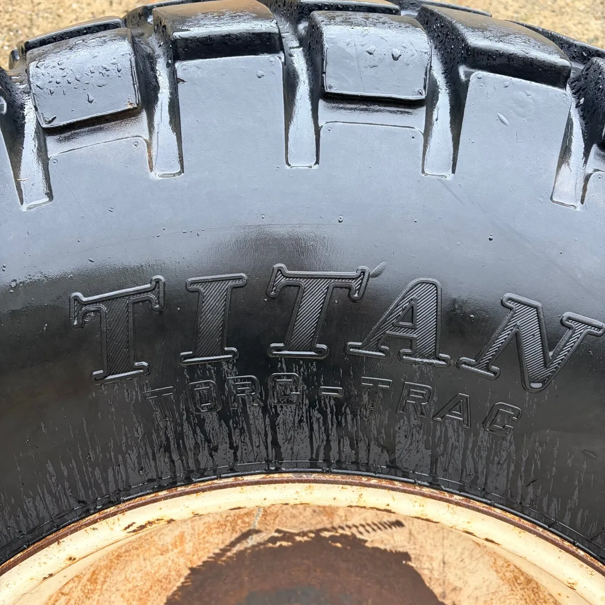 New Holland Grass Wheels 18.4-26 - Image 3