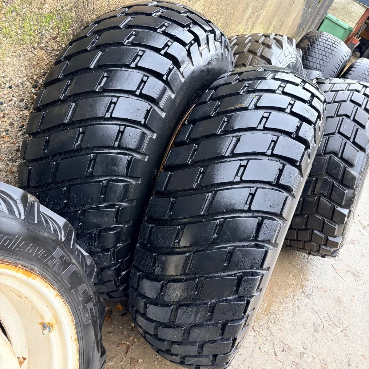 New Holland Grass Wheels 18.4-26 - Image 1