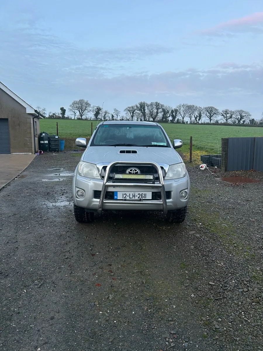 Toyota Hilux - Image 3