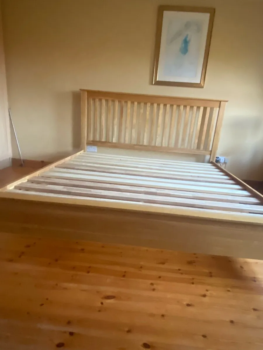 Superking solid oak bed frame - Image 1