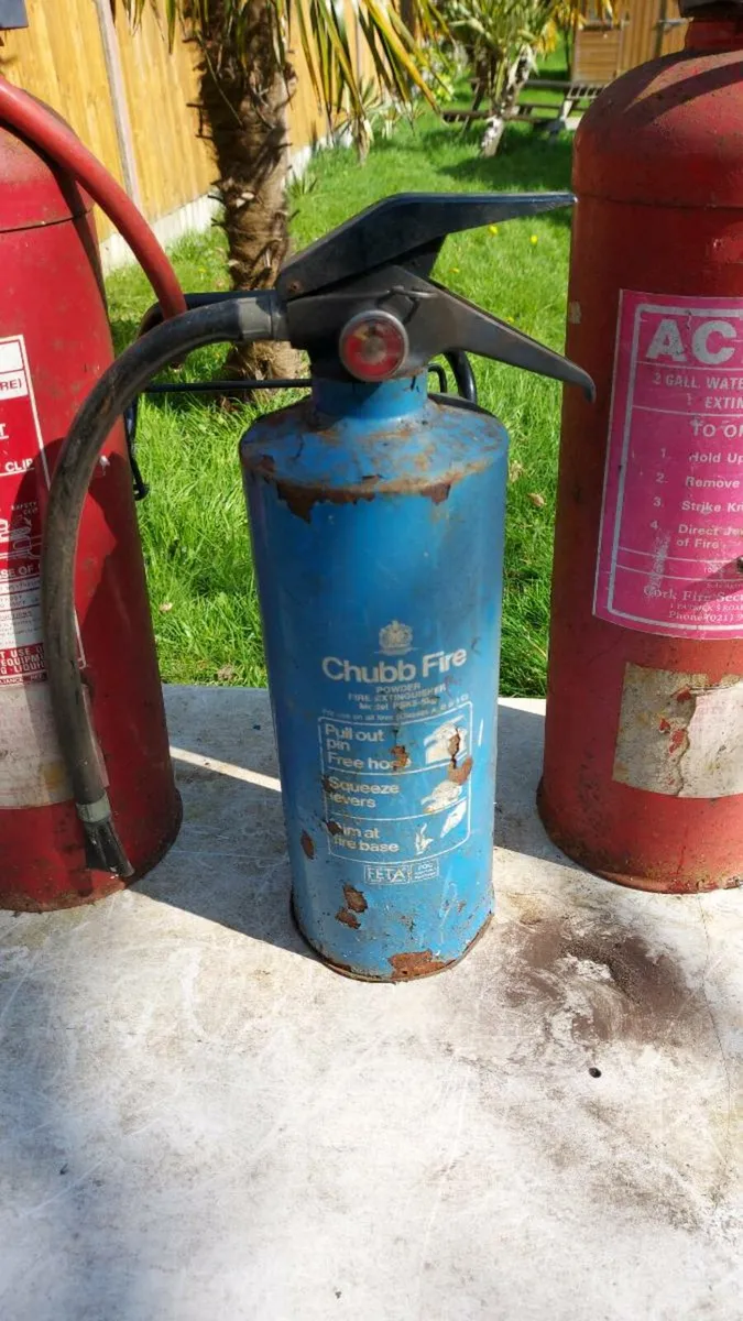 The price is for three.
3 vintage fire extinguishe - Image 2