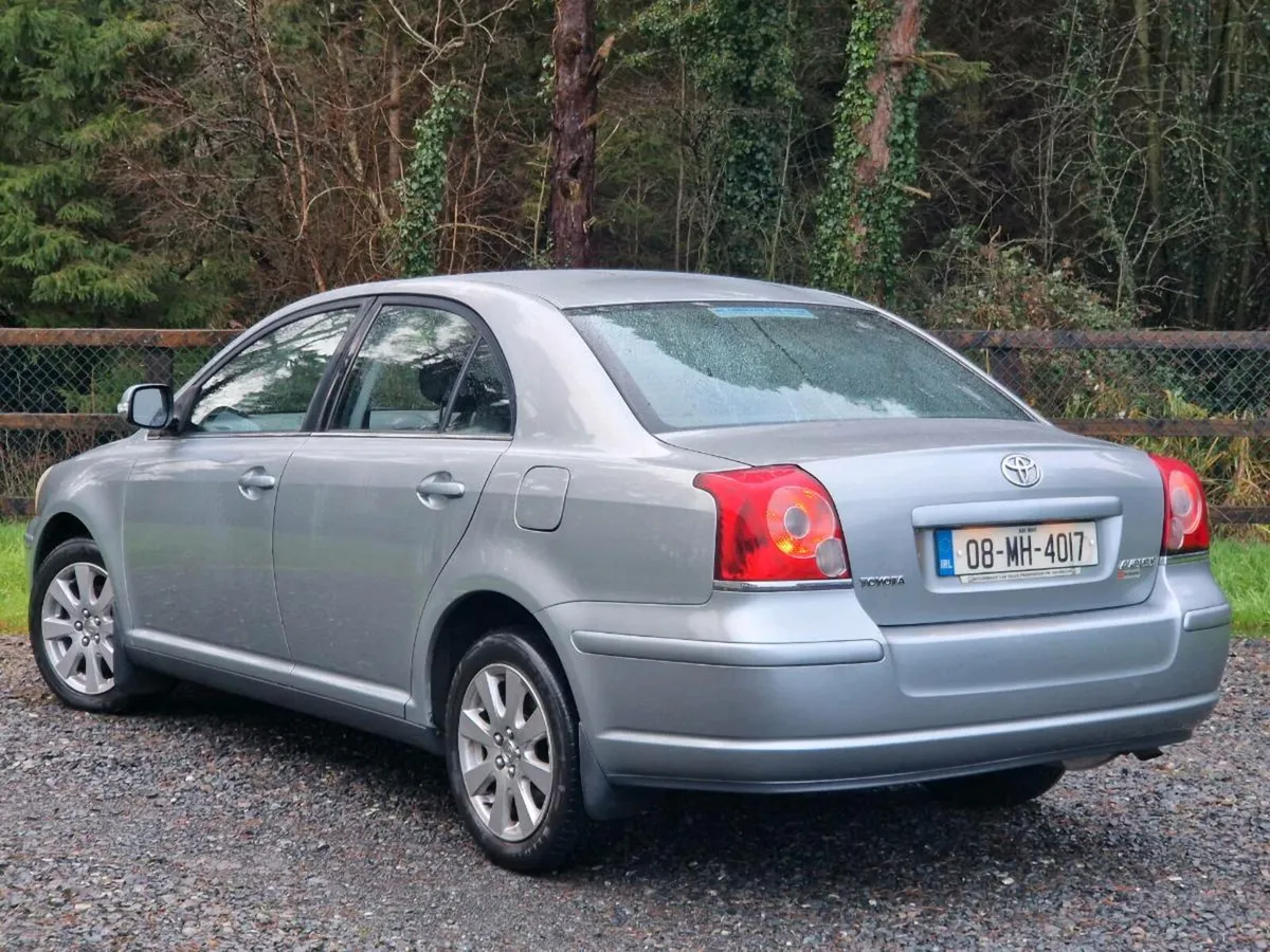 Toyota Avensis - Image 4