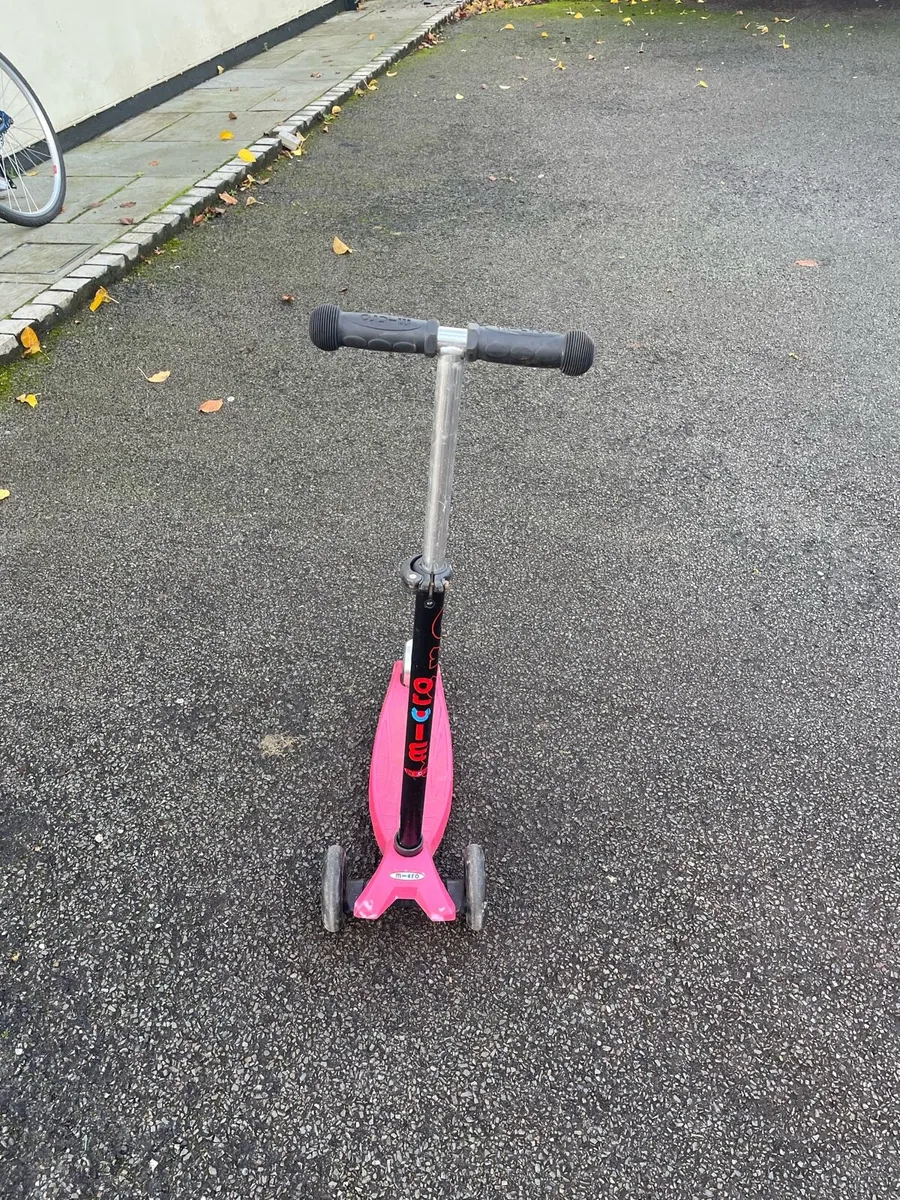 Kids scooter - Image 1