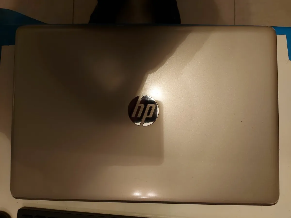 HP 15.6 inch Laptop Model 15-bw066sa, 4GB Ram, 1TB - Image 2