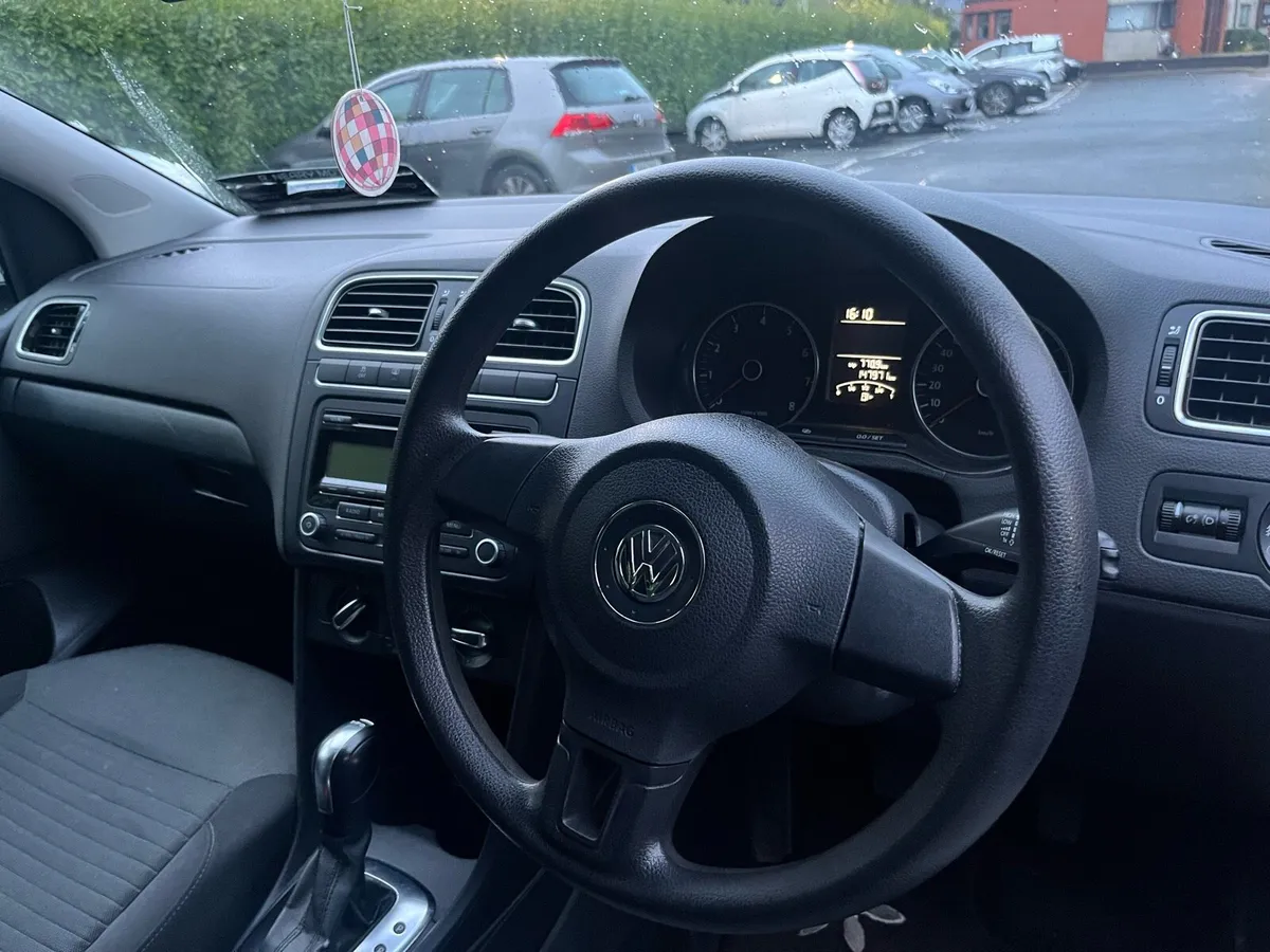 Volkswagen Polo Hatchback White - Image 4