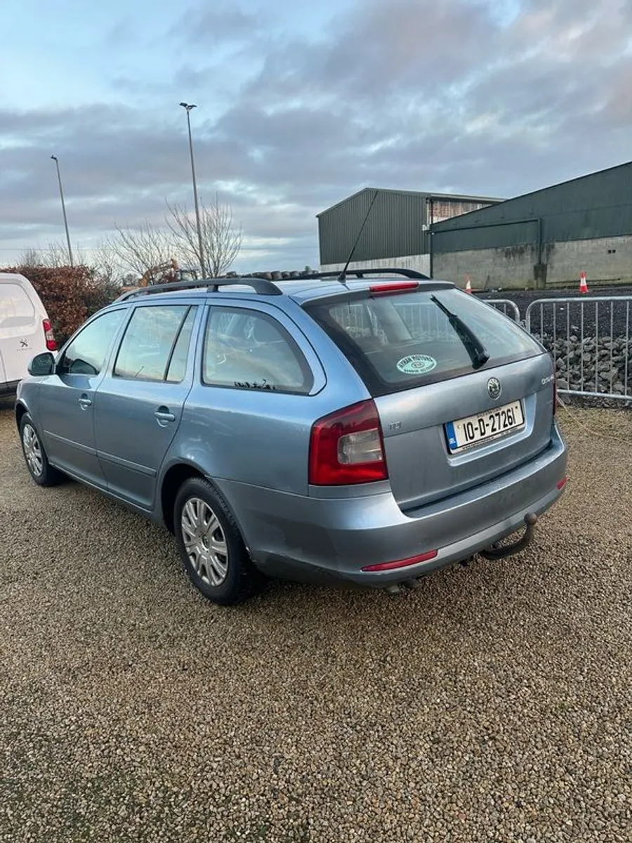 2010 Skoda Octavia - Image 2