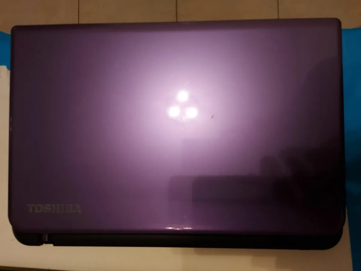 Toshiba Satellite 15.6 inch Laptop, 6GB Ram, 685GB - Image 3