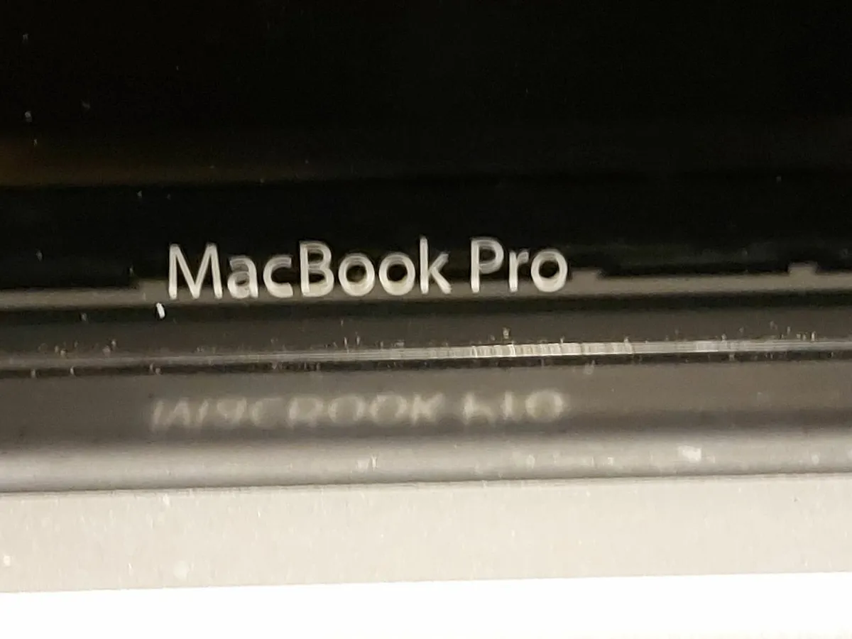 MacBook Pro, macOS High Sierra, 8GB Ram, 500GB HDD - Image 3
