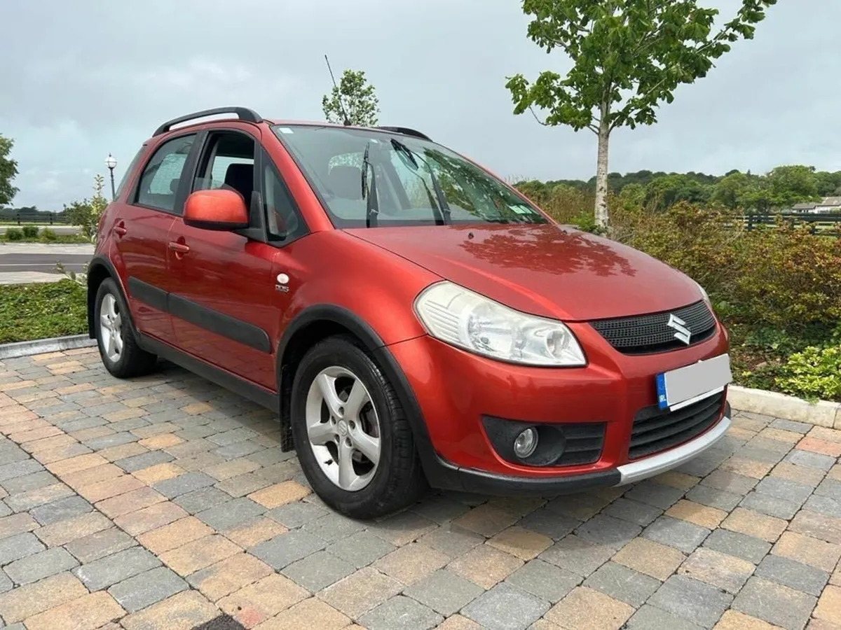 Suzuki SX4 2010 - Image 2