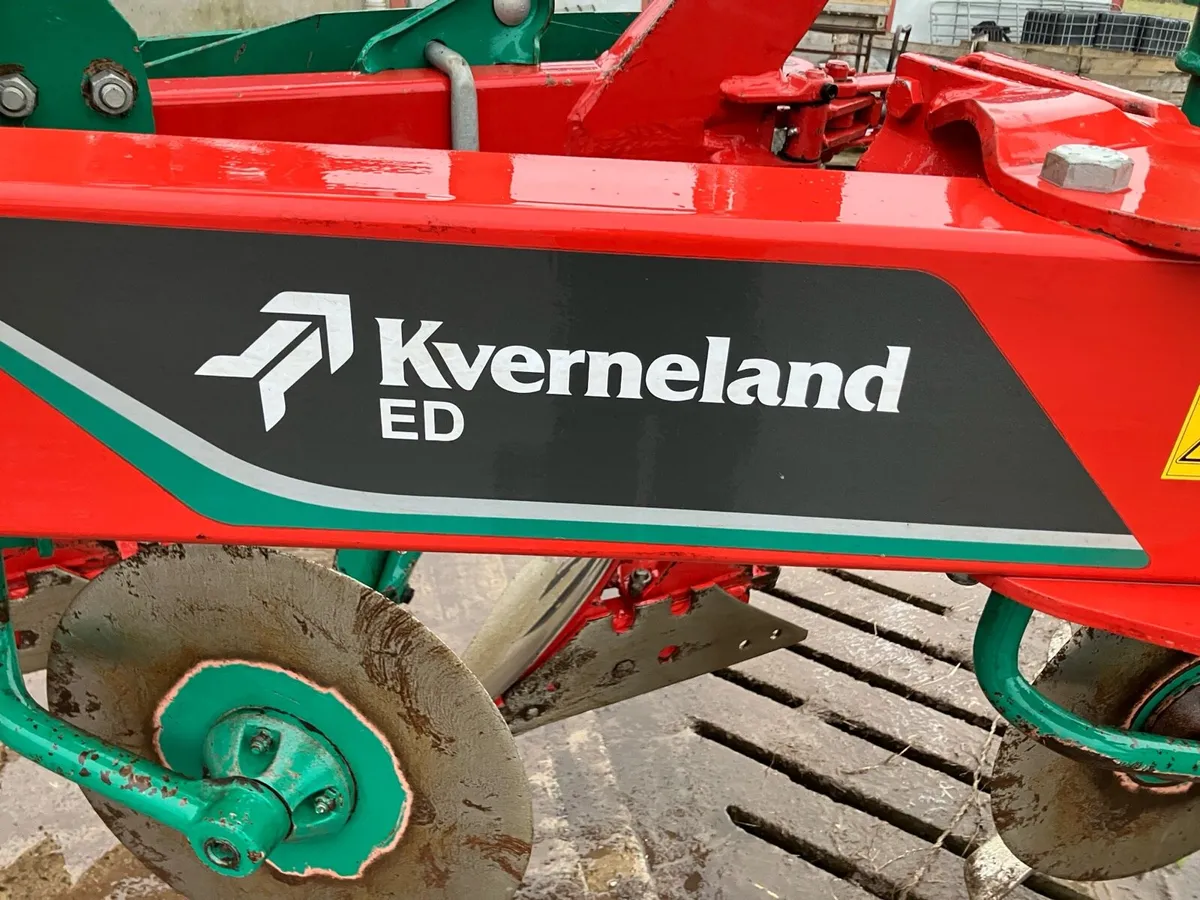 Kverneland ED 85 5 Furrow Plough - Image 2