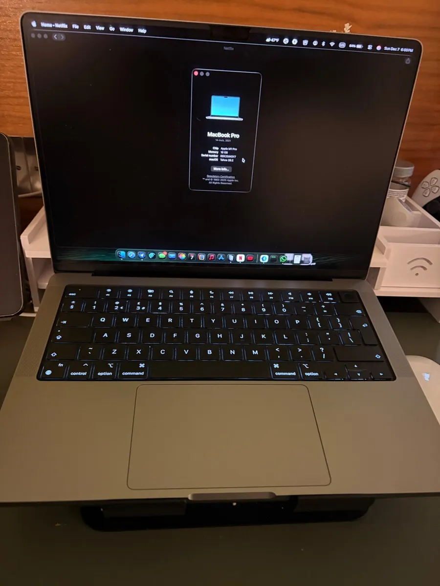 MacBook Pro M1 Pro 16GB / 512GB - Image 2