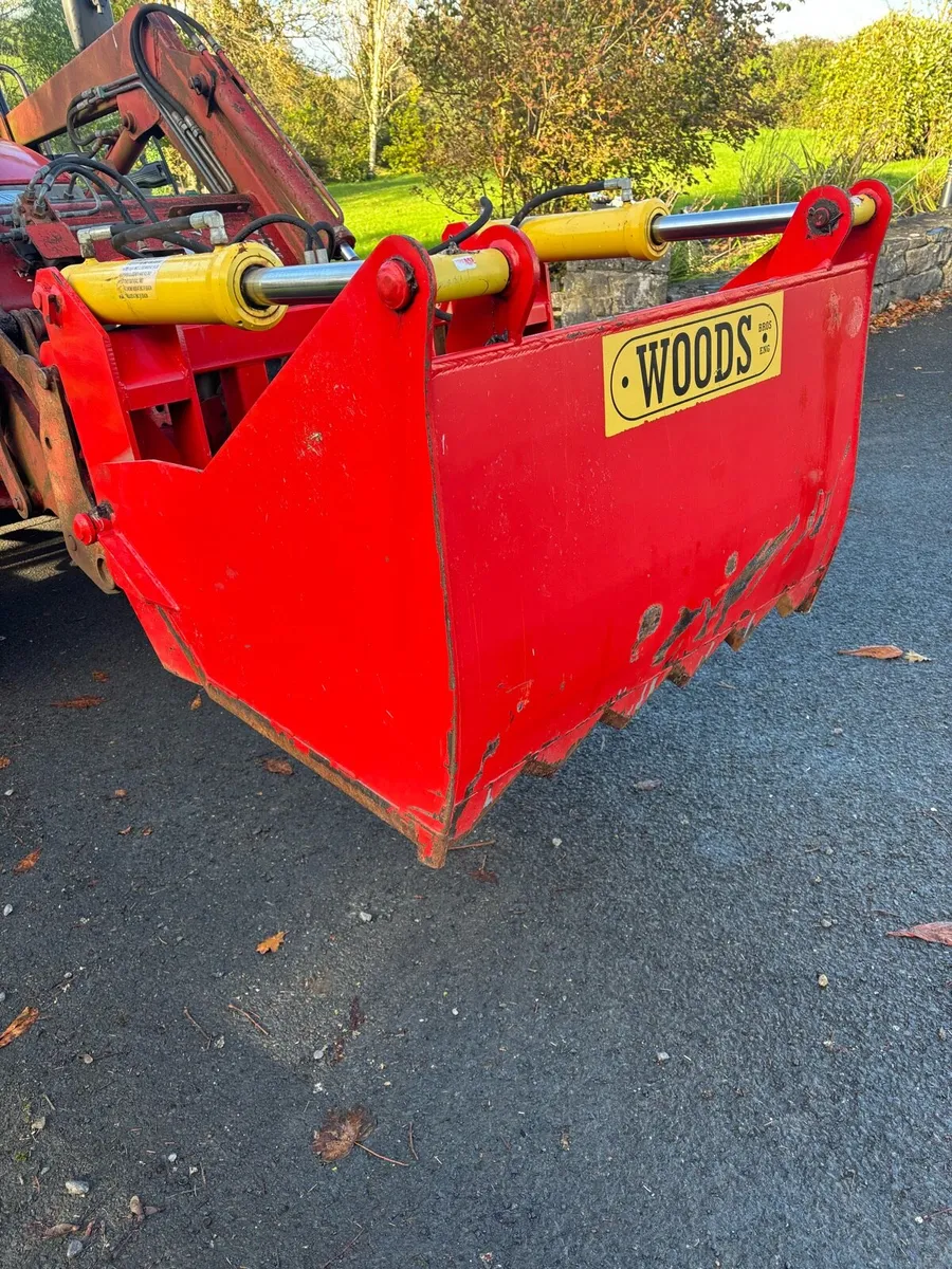 Two 4ft woods and rossmore sheer grabs - Image 4