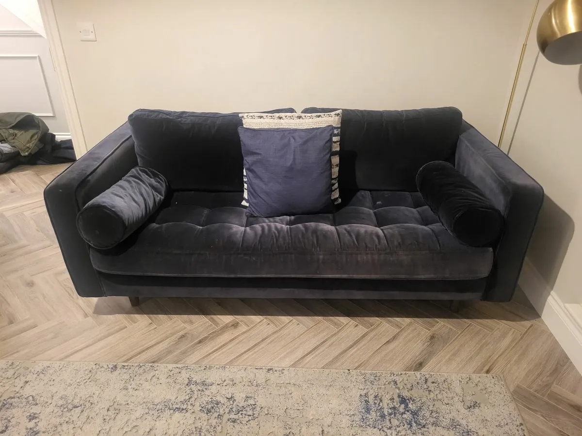 2 x couches (tan and navy) - Image 2