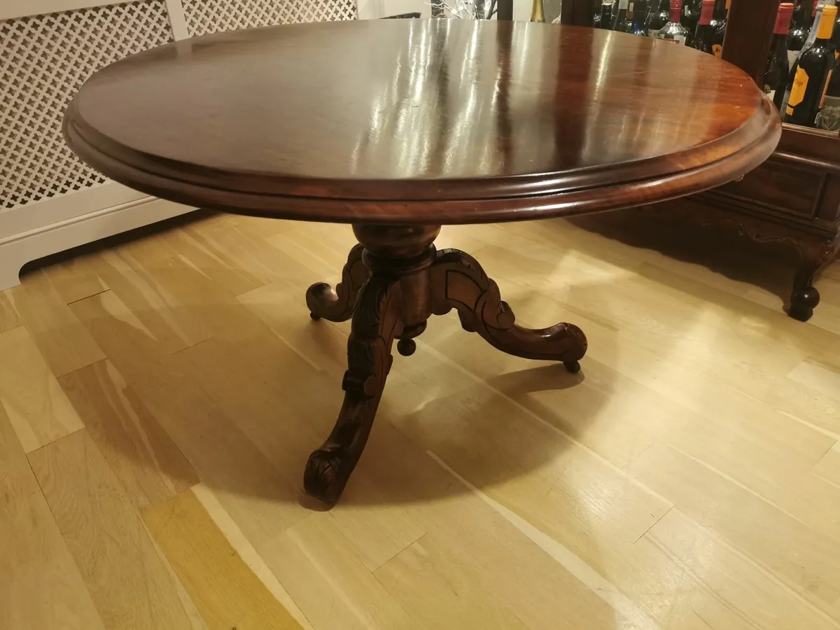 Antique victorian oval top tilt table - Image 2