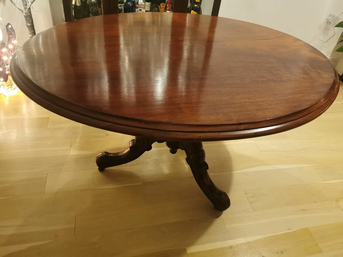 Antique victorian oval top tilt table - Image 3