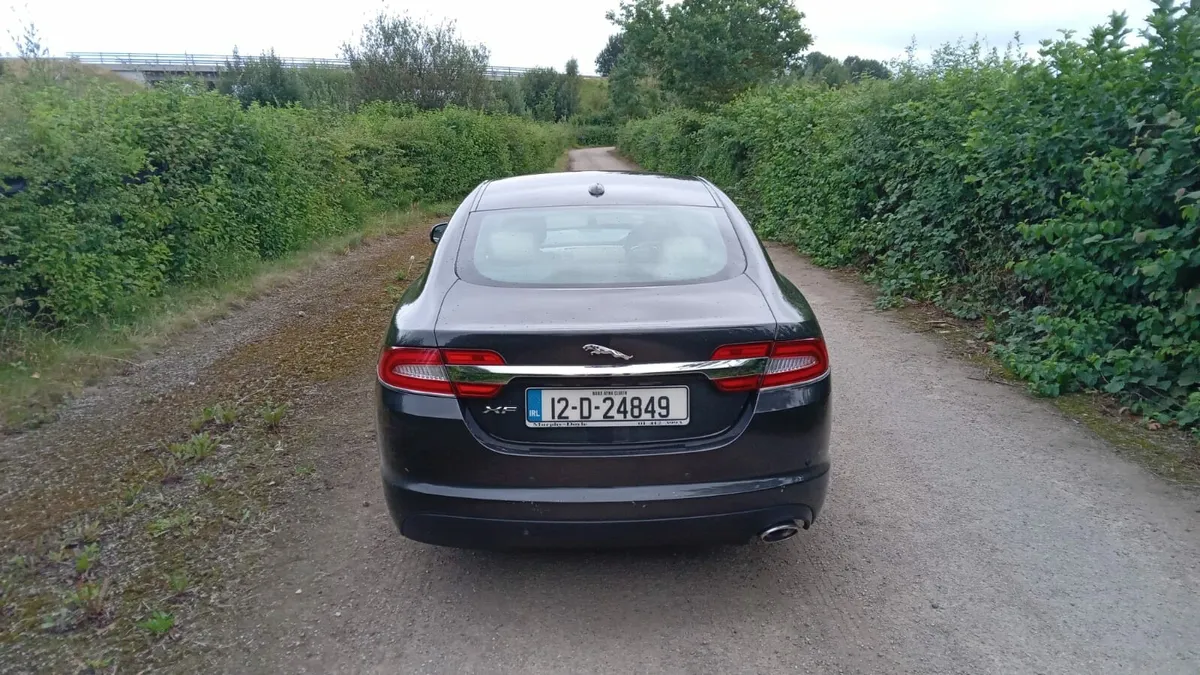 Jaguar XF 2.2 diesel Luxury Editions NCT'd - Image 4