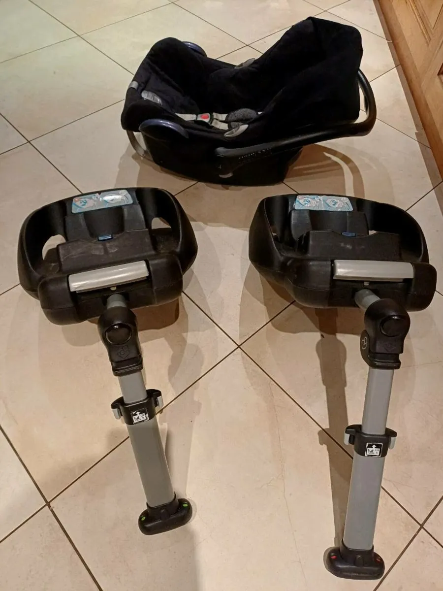 Maxi Cosi Easy Base - Image 1