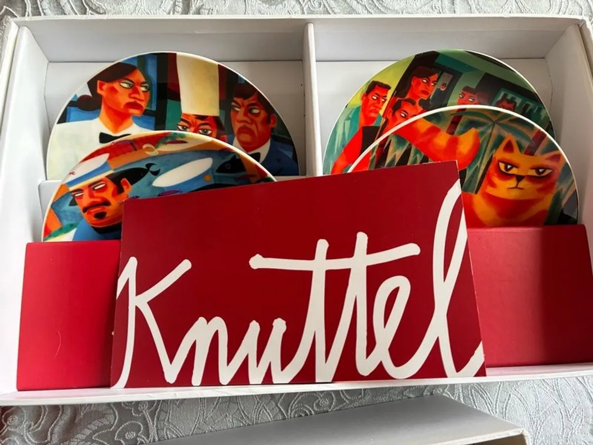 Tipperary Crystal Knuttel 6x Cups, jug and bowl and 4x biscuit plates - Image 4