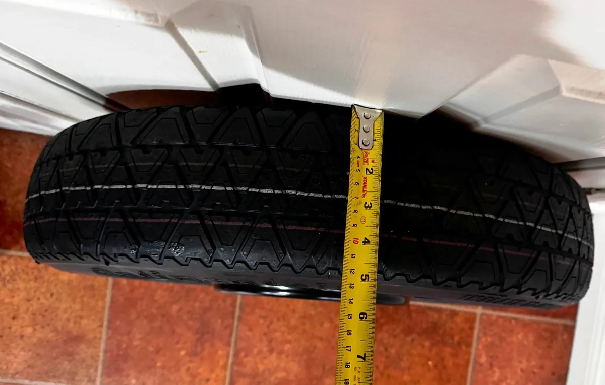 Space Saver spare tyre 135/80 R18 - Image 3