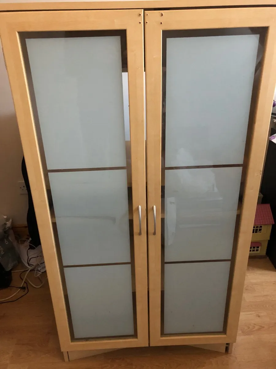 Computer cabinet - Image 1