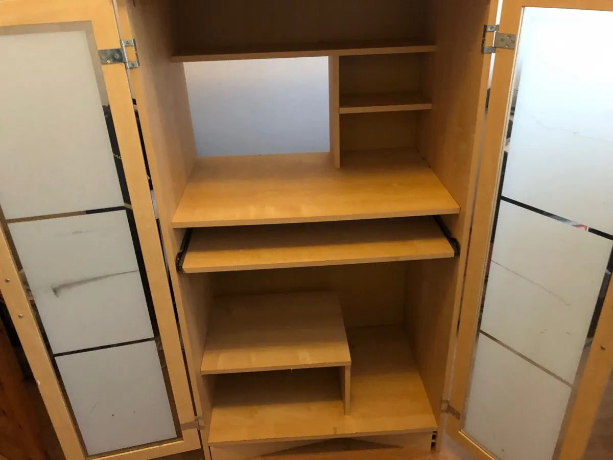 Computer cabinet - Image 2