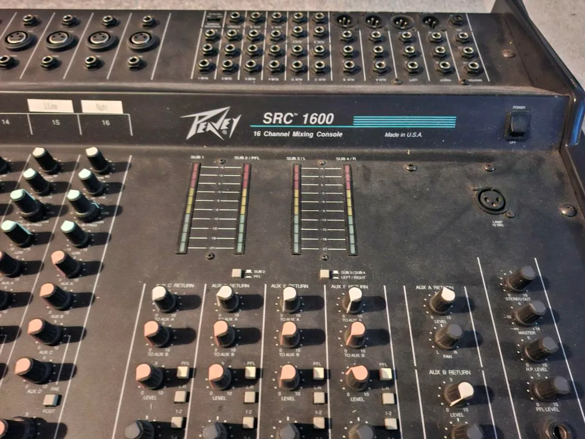 Peavey SRC 1600 Mixer made in USA - Image 2