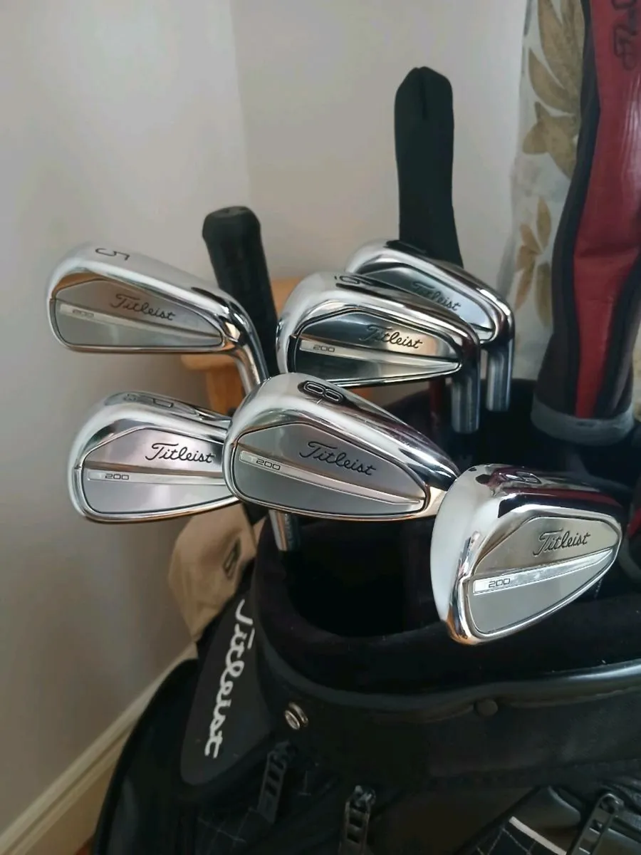 Titleist T200 irons - Image 1