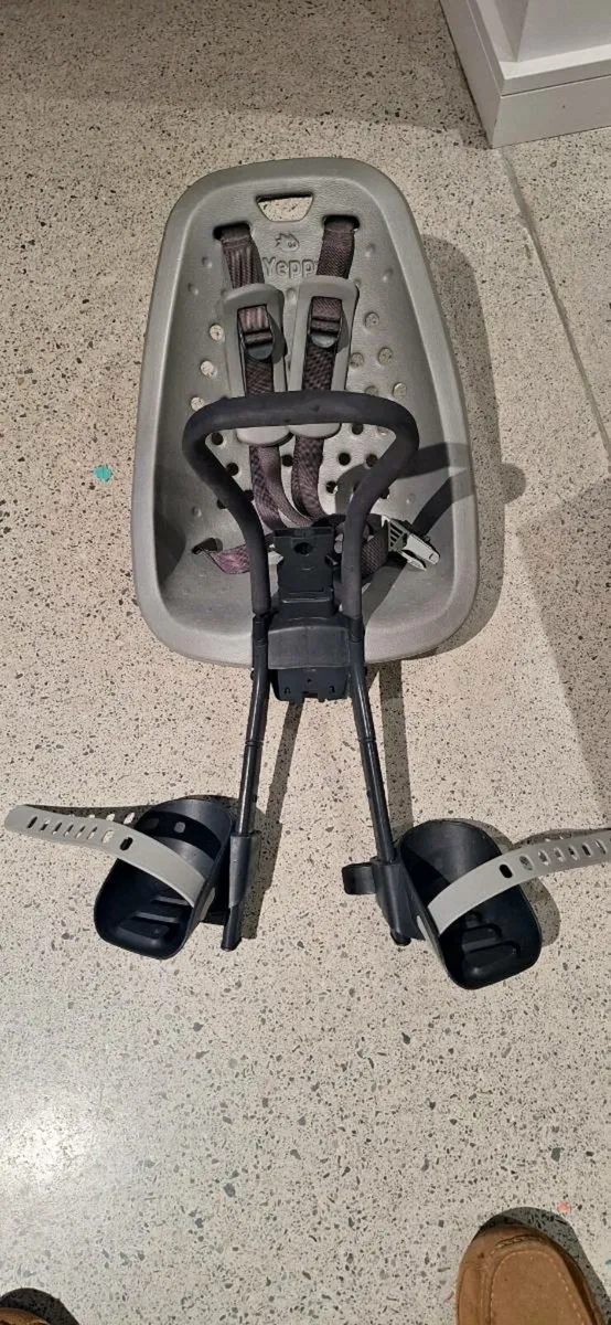 Kids bike seat - Image 1