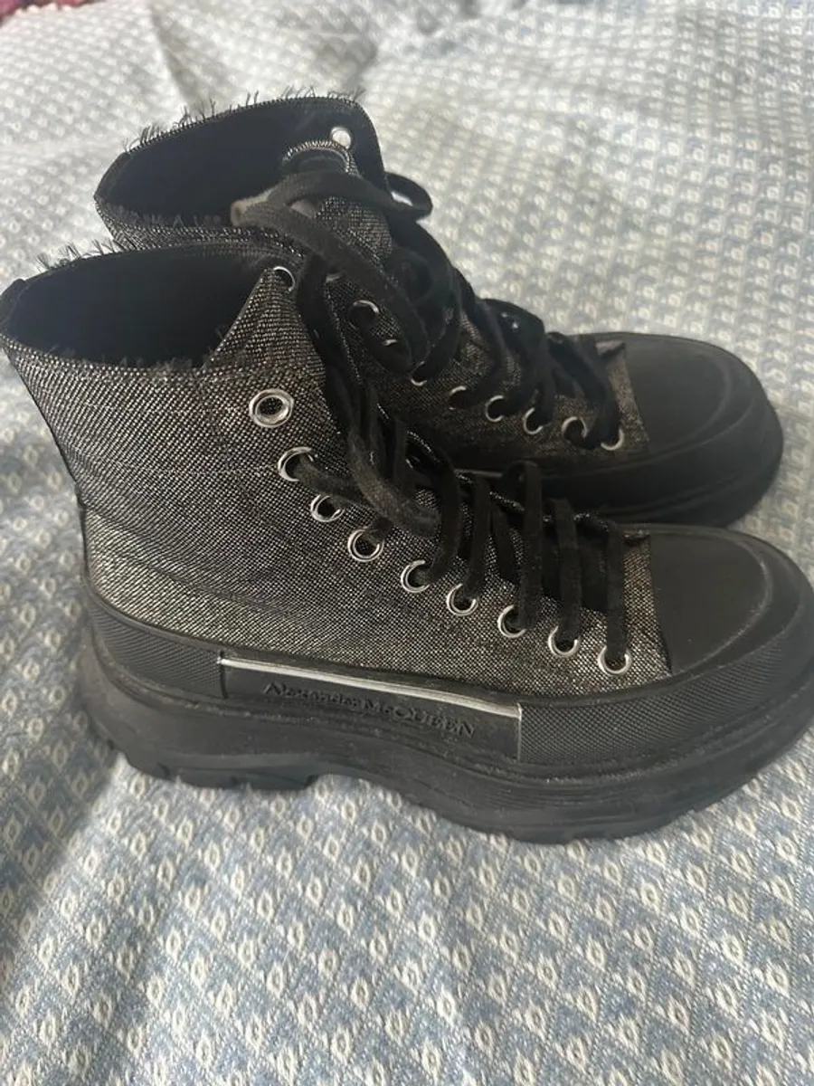 Designer Alexander Mcqueen Boots - Image 3