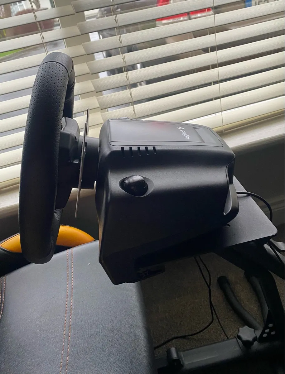 Logitech G920 and ADX seat - Image 4