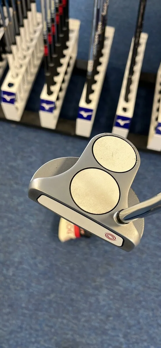 Odyssey 2 ball putter pristine - Image 3