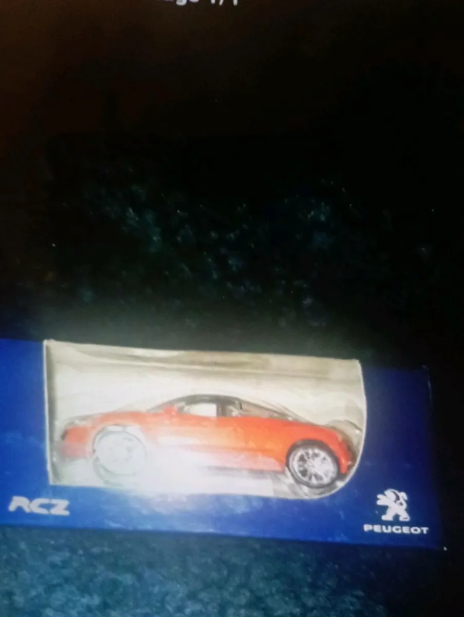 I,-64 SCALE PEUGEOT RCZ RED DIE - CAST MODLE CAR - Image 3