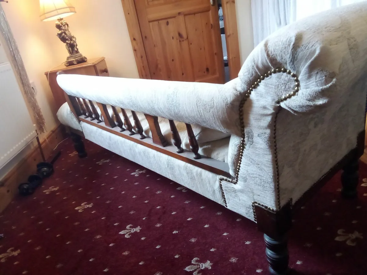 Antique oak chaise - Image 3