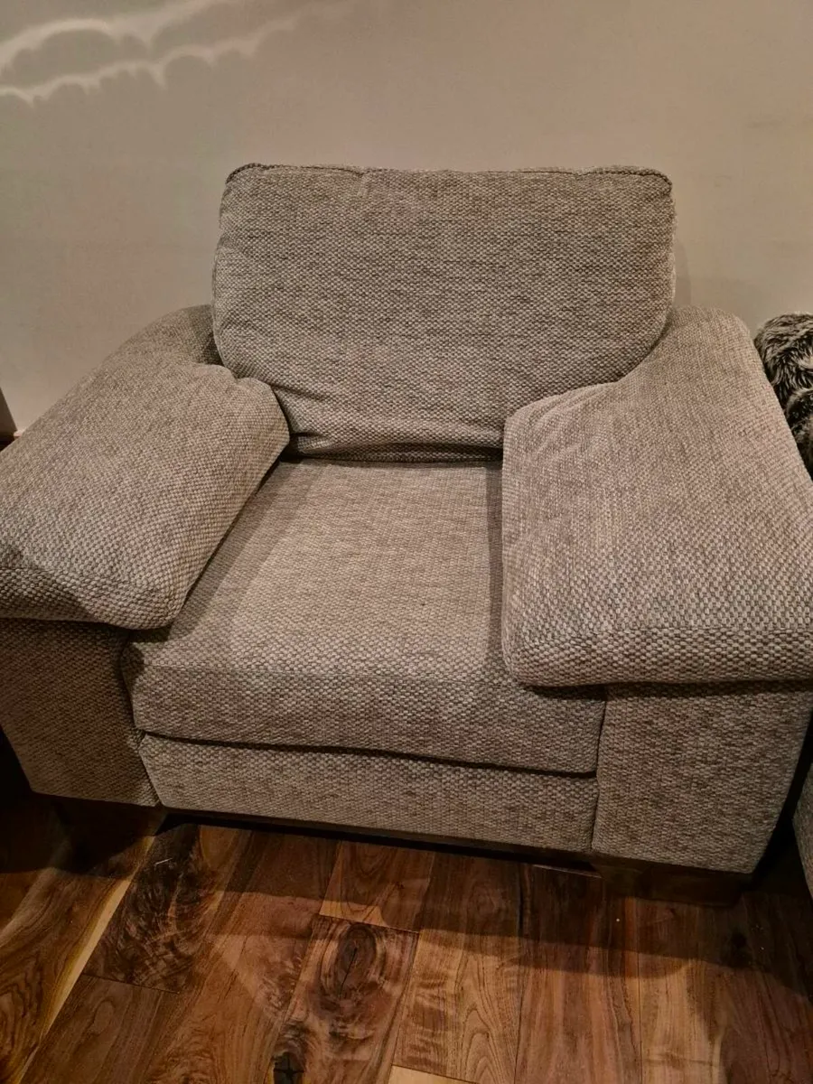 Couch and 2 armchairs - Image 4