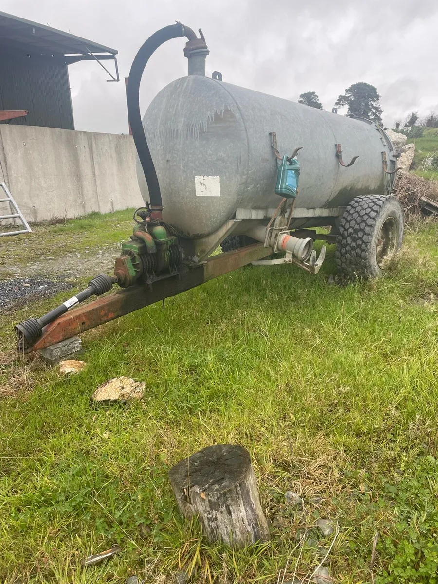 Rossmore Slurry tank - Image 3